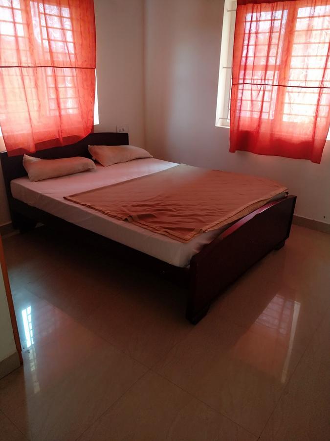 Vihal Estancia Holiday Inn Tiruppur Exteriör bild